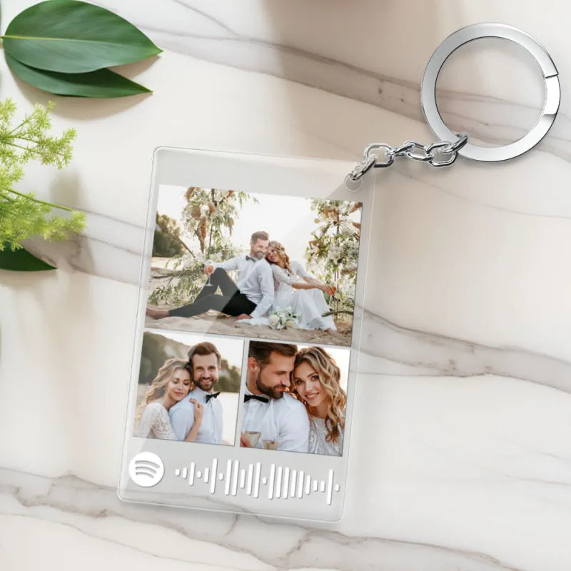 Spotify Love Keychain Deed