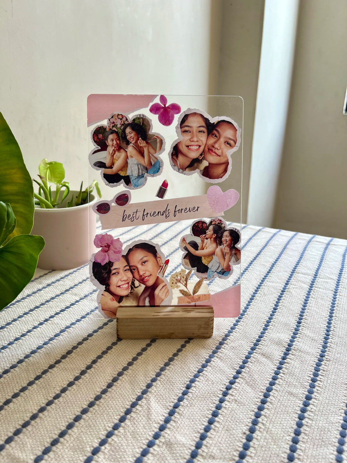 The Flower Petal Frame
